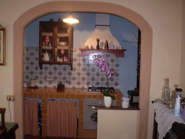 casa indipendente in vendita a Pescia