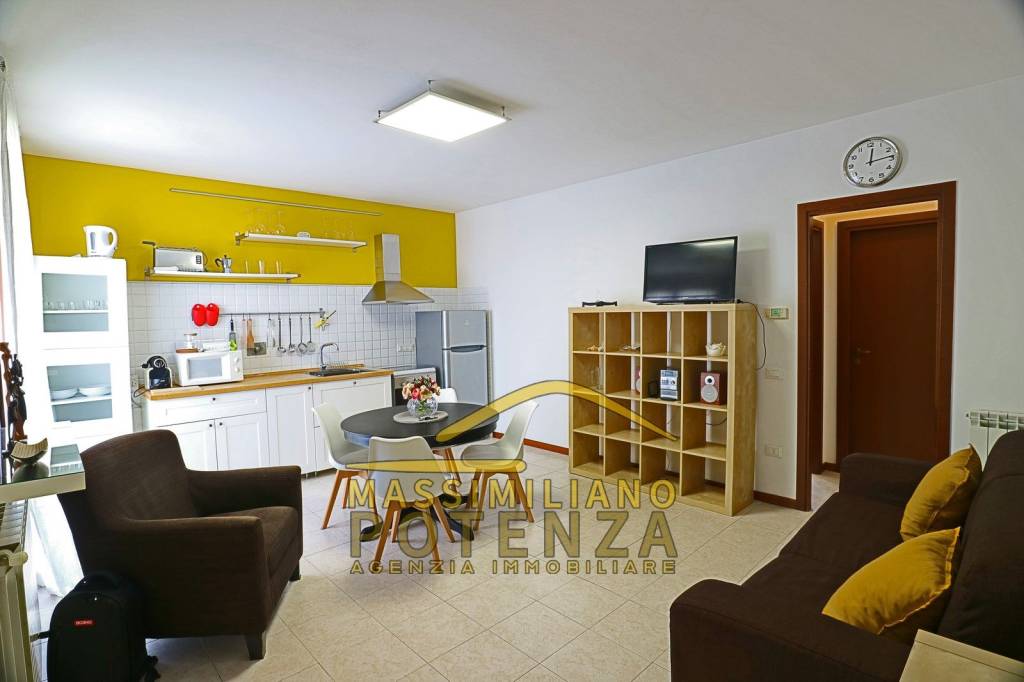 appartamento in vendita a Pescia in zona Veneri