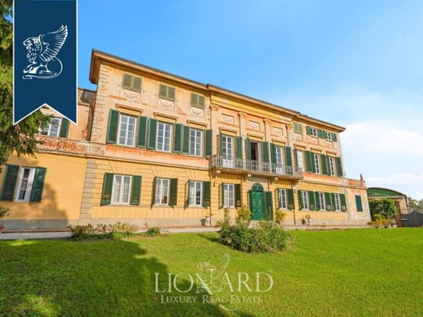 villa in vendita a Pescia in zona Veneri