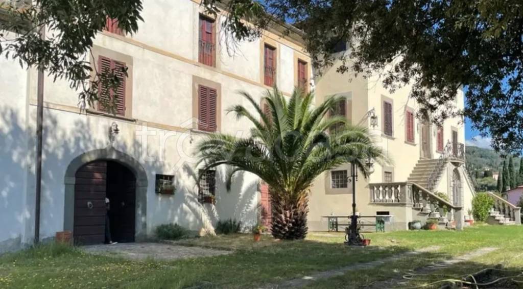 appartamento in vendita a Pescia in zona Collodi