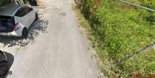 casa indipendente in vendita a Pescia