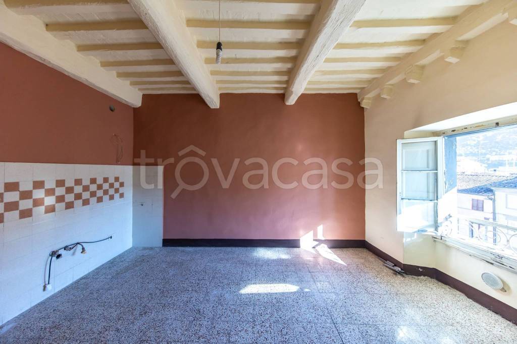 appartamento in vendita a Pescia