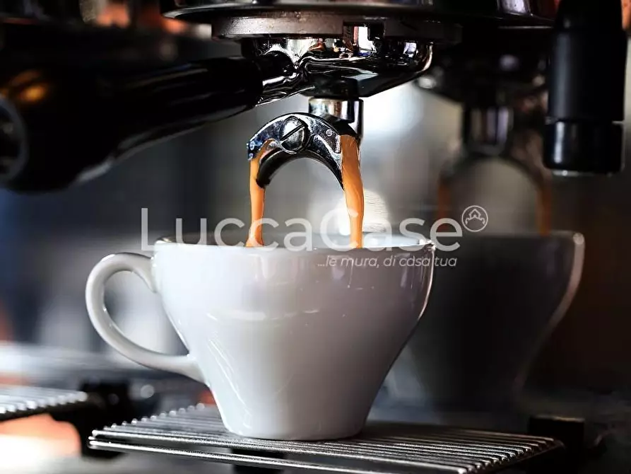 negozio in vendita a Pescia