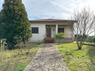 casa indipendente in vendita a Pescia