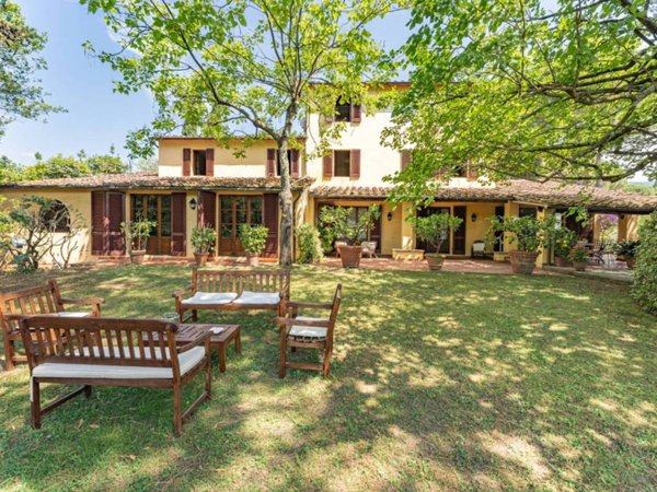 villa in vendita a Pescia