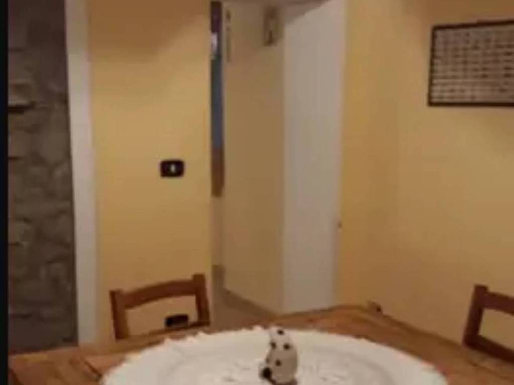 appartamento in vendita a Pescia in zona Castelvecchio