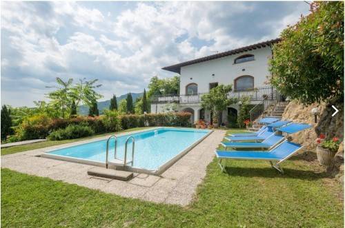 casa indipendente in vendita a Pescia in zona Collodi
