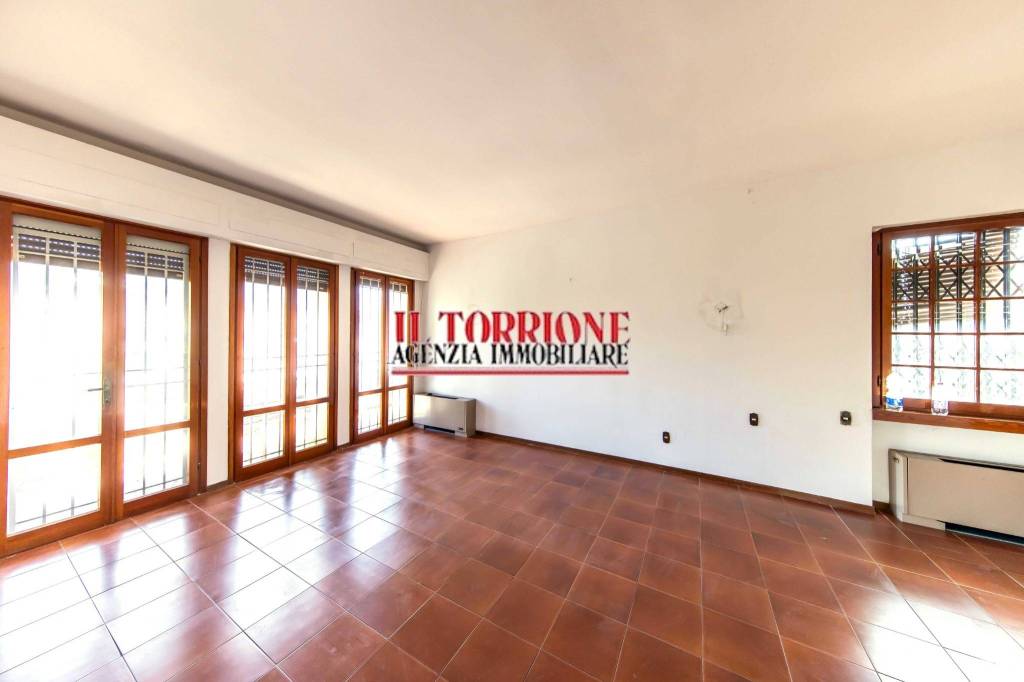 casa indipendente in vendita a Pescia