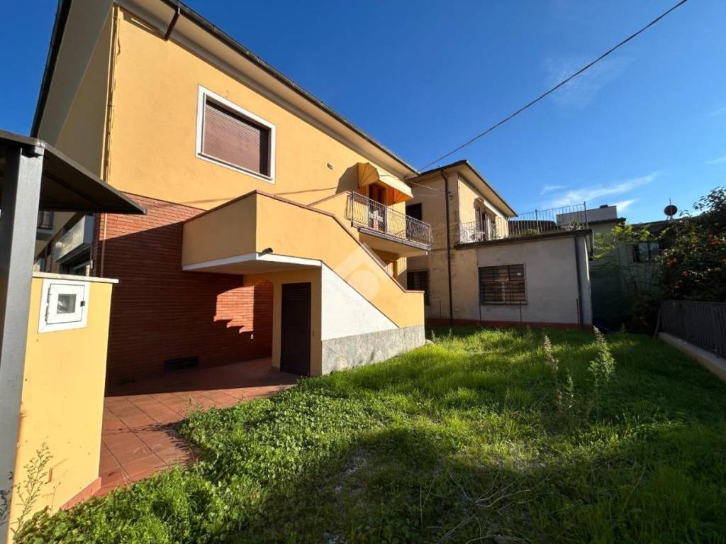 appartamento in vendita a Pescia