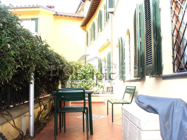 casa indipendente in vendita a Pescia