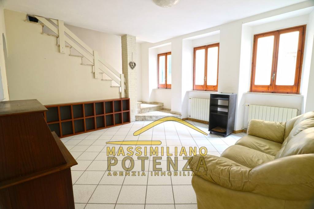 appartamento in vendita a Pescia