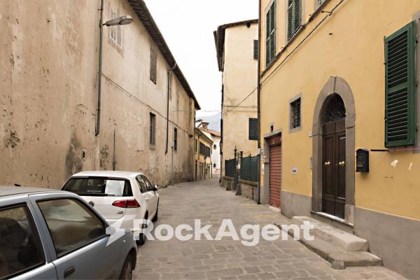 casa indipendente in vendita a Pescia