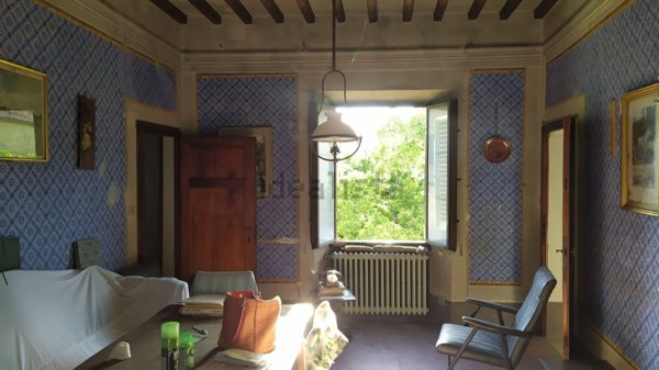 casa indipendente in vendita a Pescia