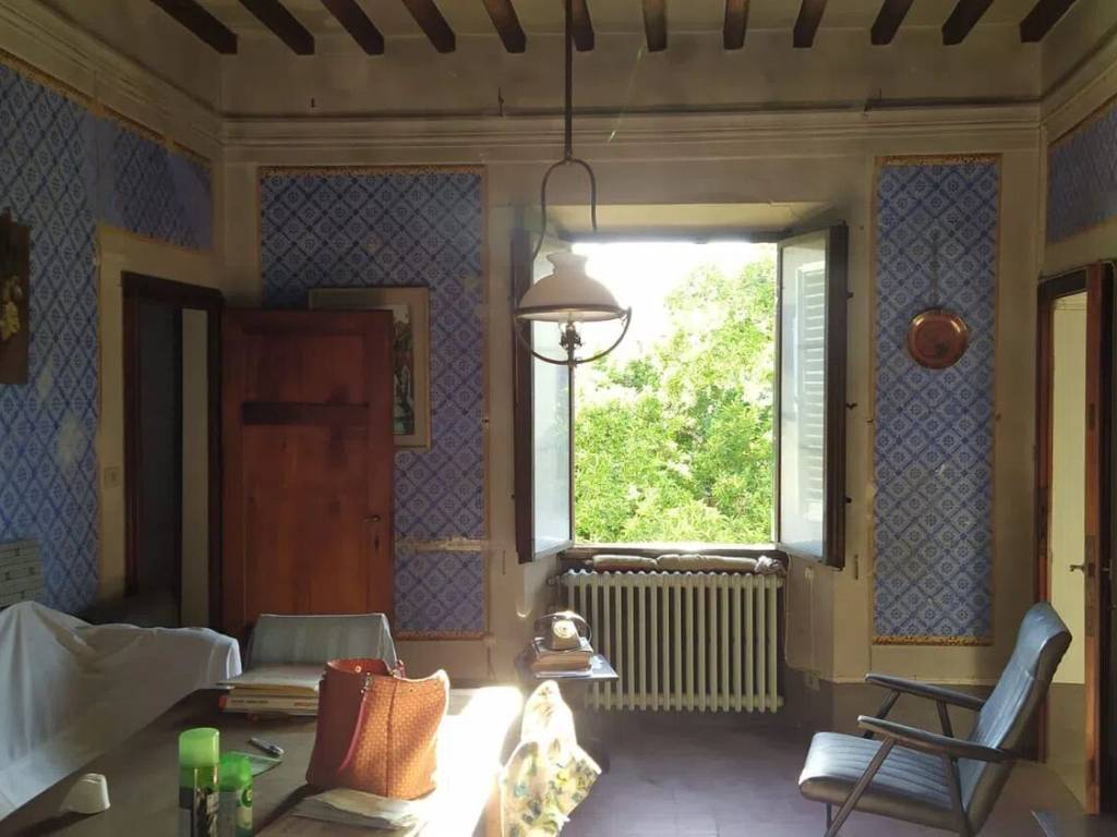 casa indipendente in vendita a Pescia
