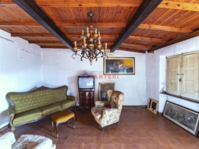 casa indipendente in vendita a Pescia in zona Pietrabuona