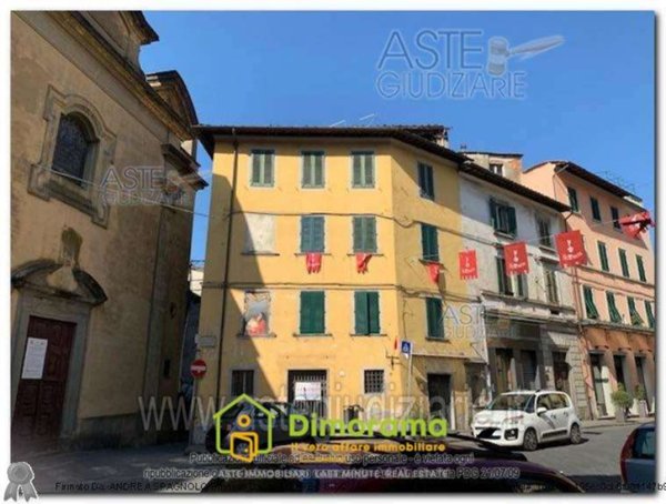 appartamento in vendita a Pescia in zona Castellare