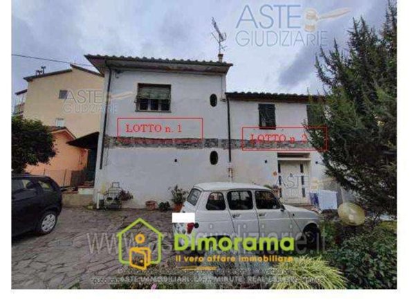 casa indipendente in vendita a Pescia in zona Castellare