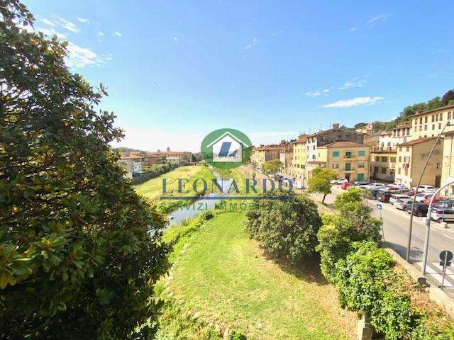 intera palazzina in vendita a Pescia