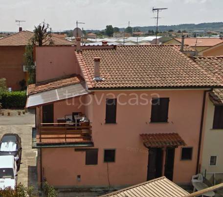 casa indipendente in vendita a Pescia