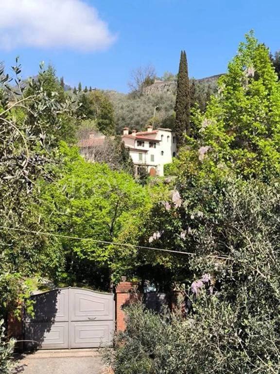 villa in vendita a Pescia in zona Collodi