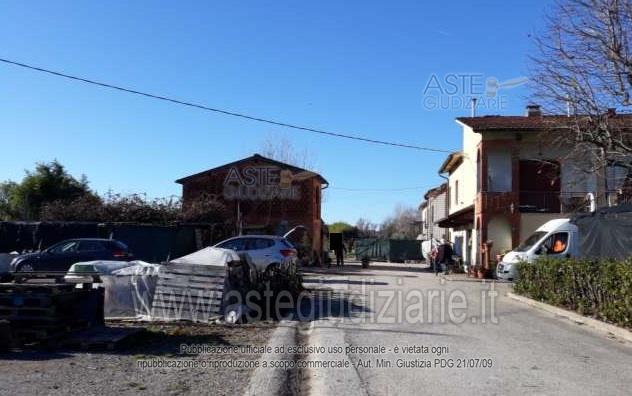 terreno edificabile in vendita a Pescia