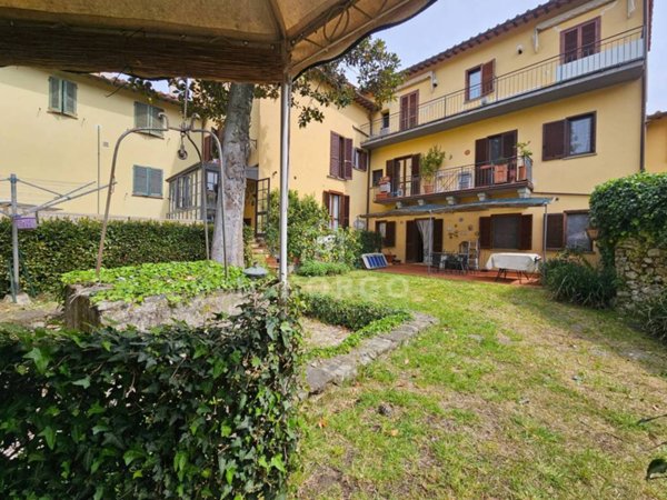 appartamento in vendita a Pescia