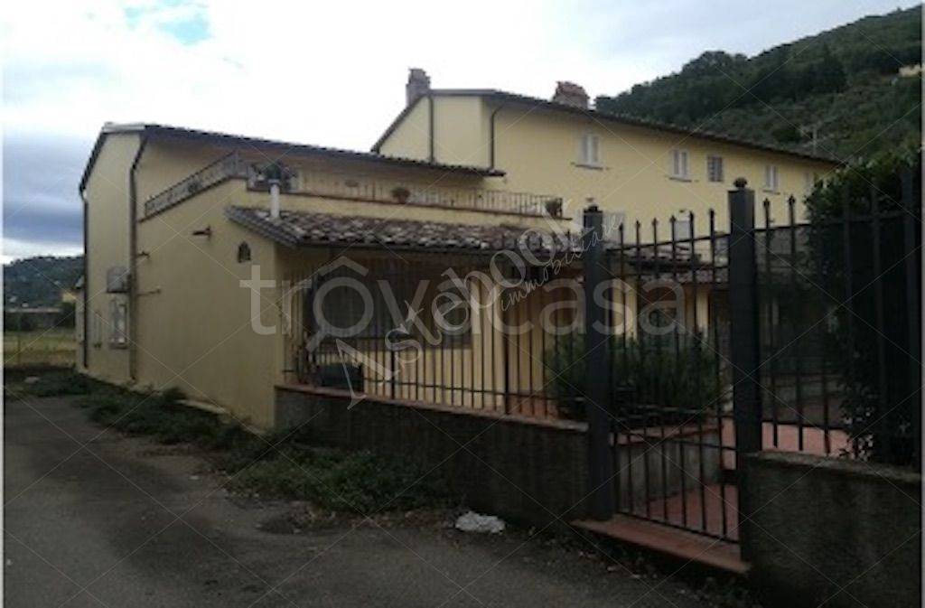 appartamento in vendita a Pescia