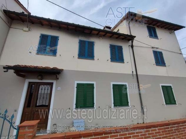 terreno edificabile in vendita a Pescia