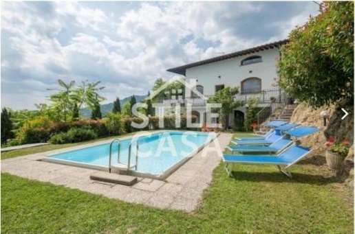 casa indipendente in vendita a Pescia in zona Collodi