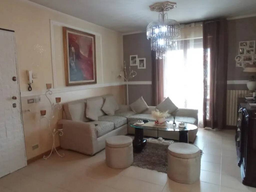appartamento in vendita a Pescia in zona Pescia Morta