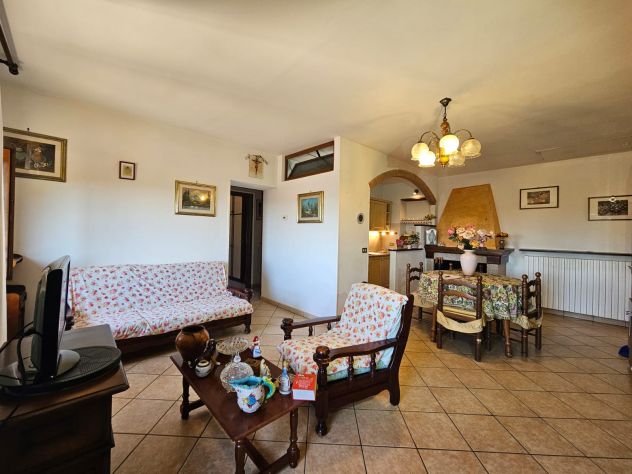 appartamento in vendita a Pescia in zona Collodi