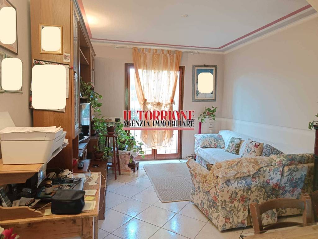 casa indipendente in vendita a Pescia in zona Pescia Morta