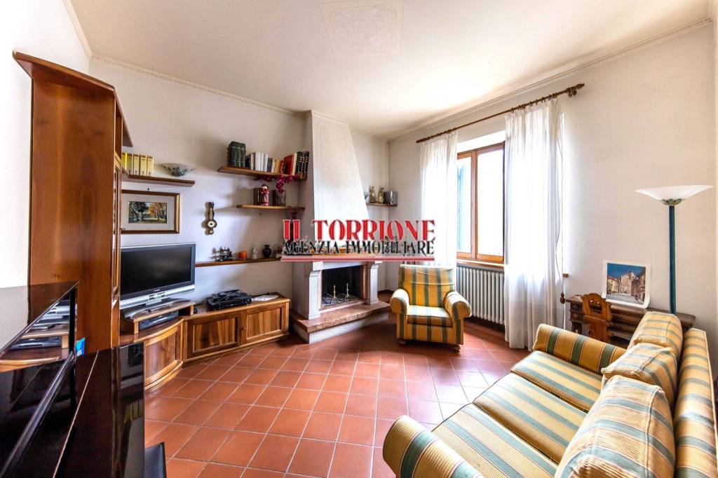 casa indipendente in vendita a Pescia