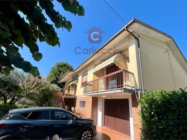 casa indipendente in vendita a Pescia in zona Pescia Morta