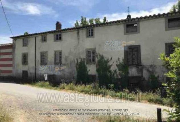 casa indipendente in vendita a Pescia