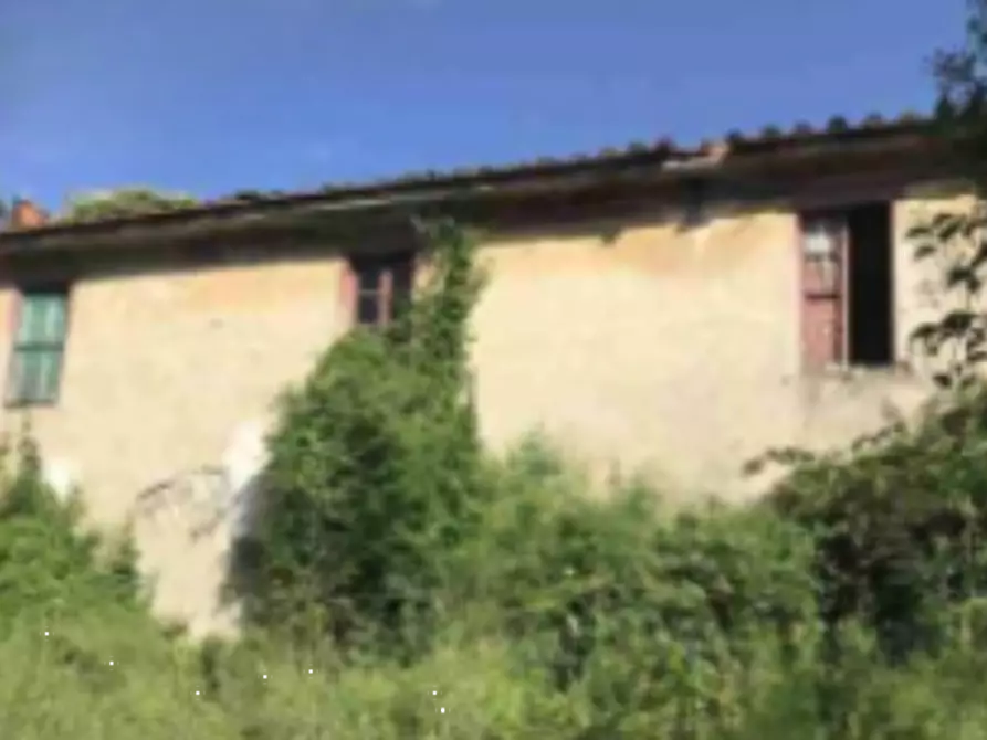 casa indipendente in vendita a Pescia in zona Veneri