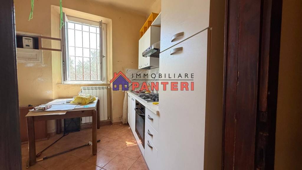 casa indipendente in vendita a Pescia
