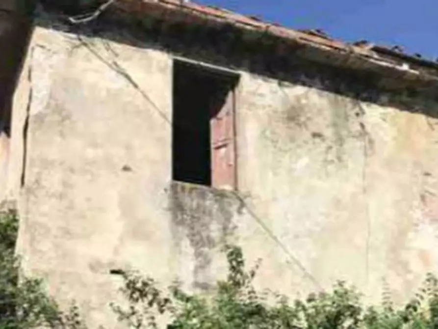 casa indipendente in vendita a Pescia