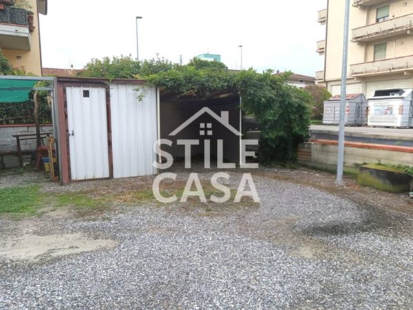 casa indipendente in vendita a Pescia in zona Pescia Morta