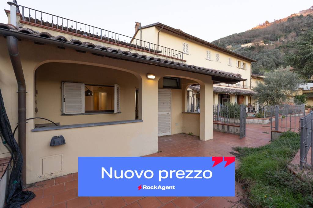 appartamento in vendita a Pescia in zona Collodi
