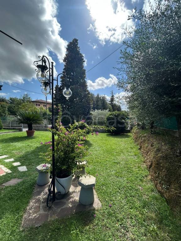 appartamento in vendita a Pescia
