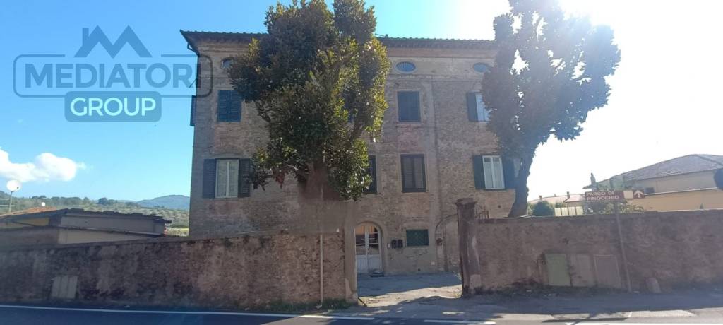 appartamento in vendita a Pescia in zona Veneri