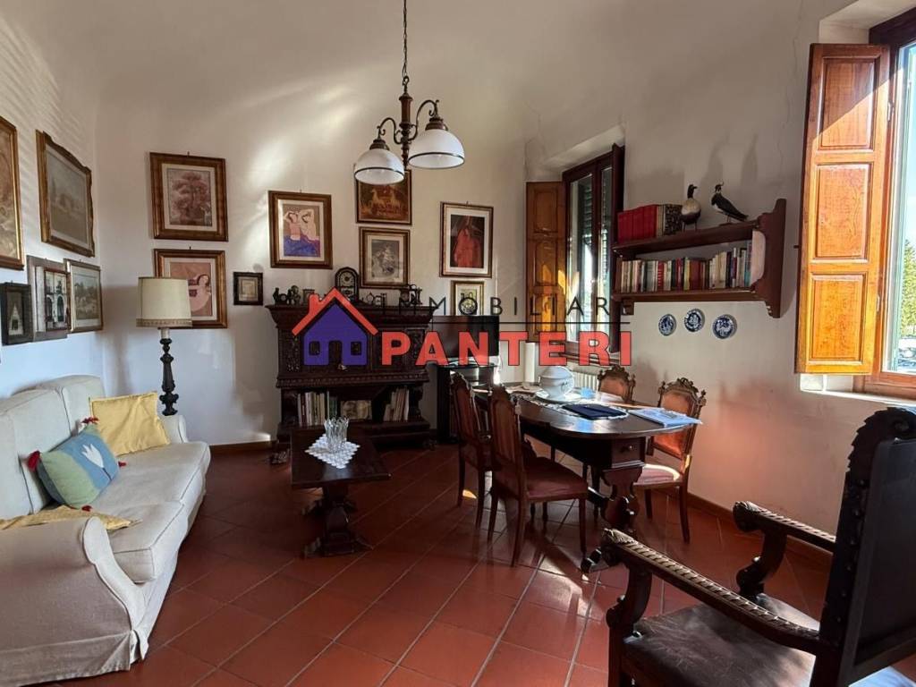appartamento in vendita a Pescia in zona Collodi