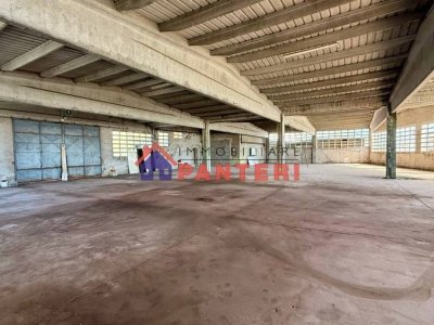 locale di sgombero in vendita a Pescia