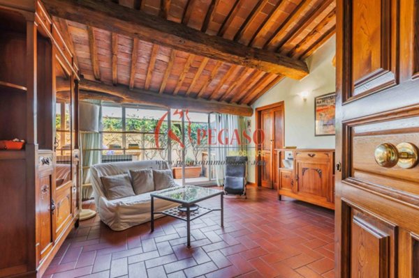 appartamento in vendita a Pescia in zona Veneri