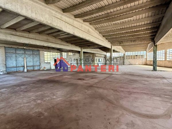 locale commerciale in vendita a Pescia in zona Pescia Morta