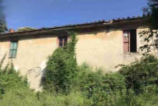 casale in vendita a Pescia in zona Veneri