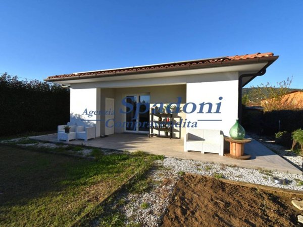casa indipendente in vendita a Pescia in zona Pescia Morta