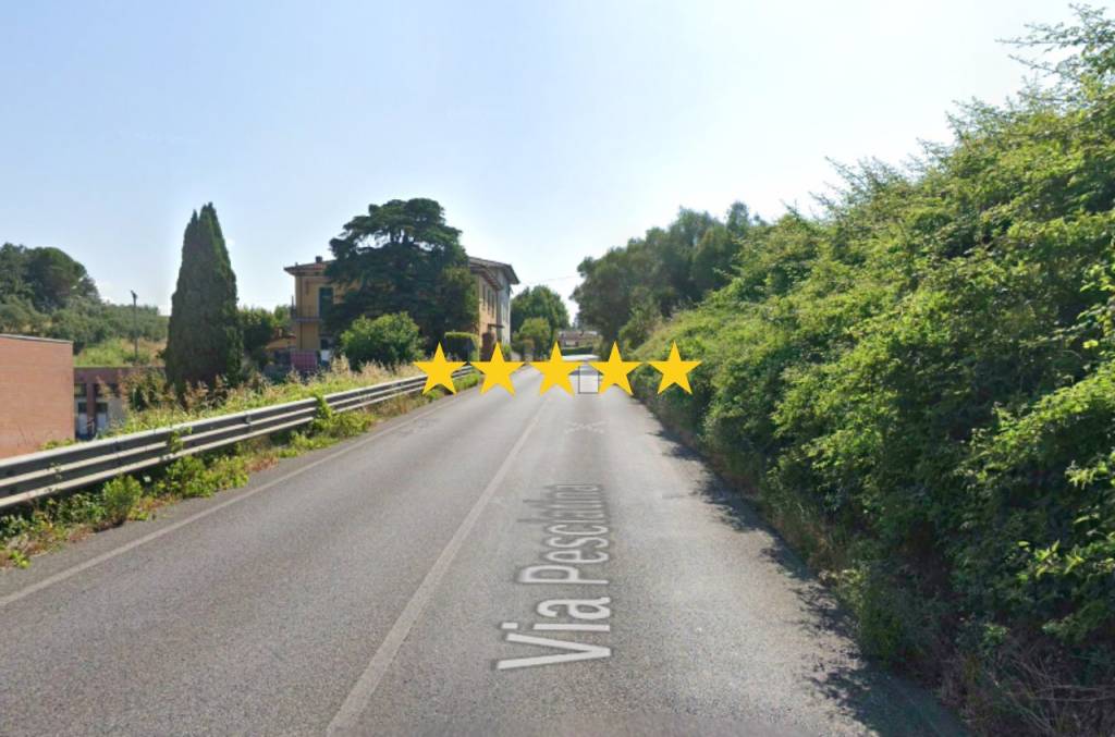 casa indipendente in vendita a Pescia in zona Veneri