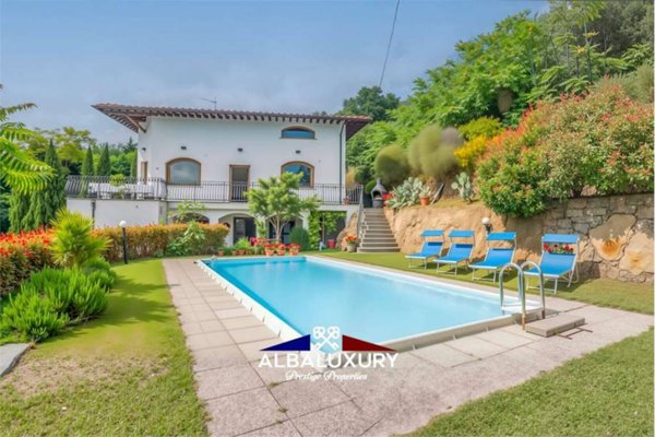 casa indipendente in vendita a Pescia in zona Collodi